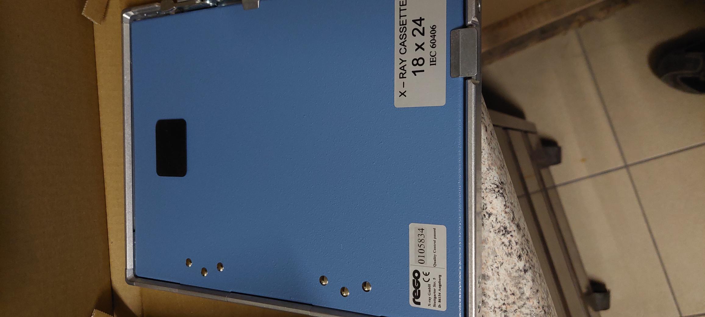 Autorad 18x24cm Rego.jpg